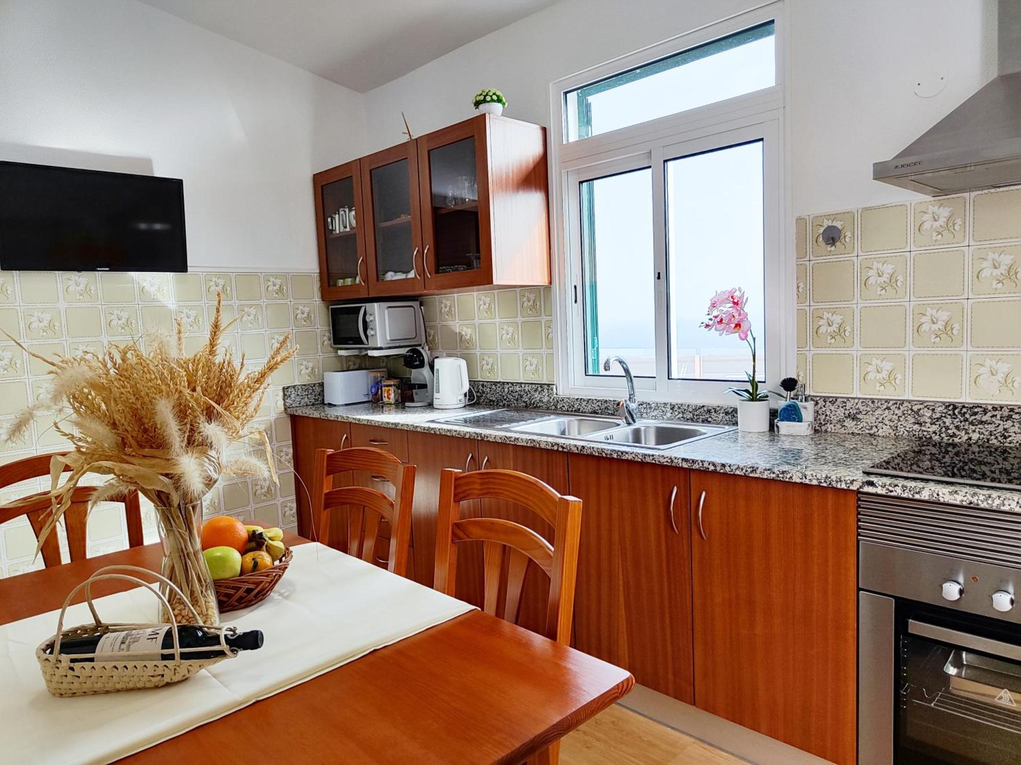 Gateone Al Airport View House Villa Machico  Eksteriør billede