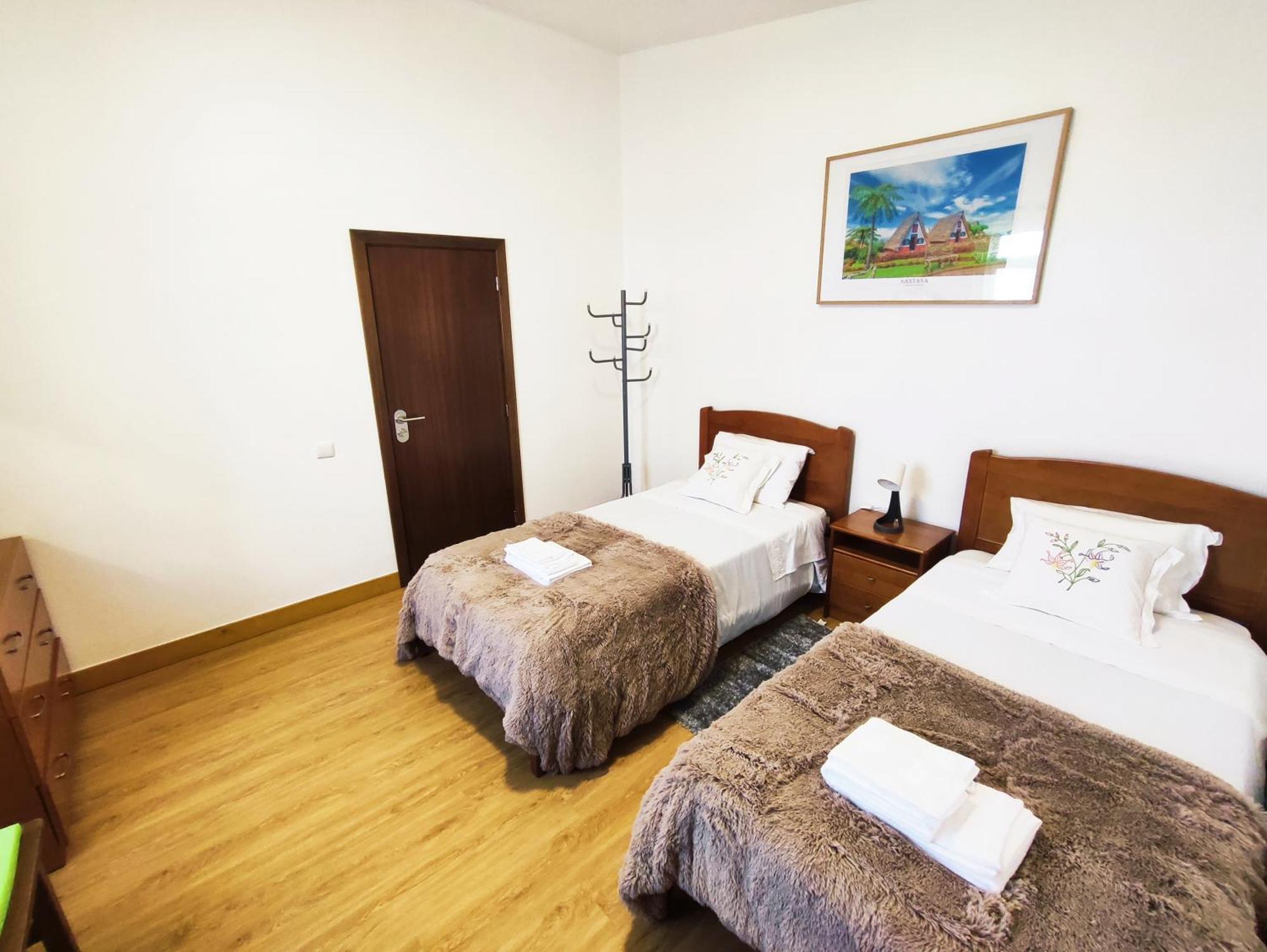 Gateone Al Airport View House Villa Machico  Eksteriør billede